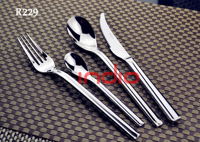 【工廠專業生產】高檔不銹鋼刀叉餐具酒店西餐餐具(不銹鋼刀叉勺西餐刀叉WNK刀叉酒店用品牛油刀)--廣州市銀貂金屬制品
